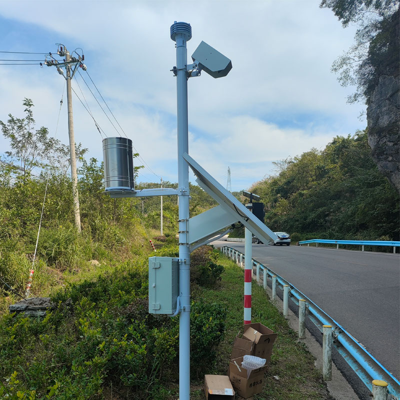 從被動除雪到智能預(yù)警：路面狀況檢測儀